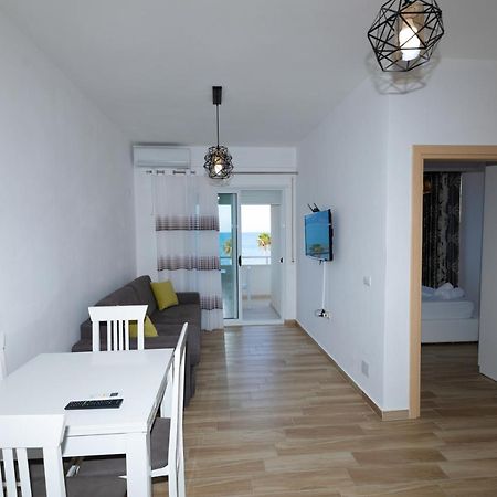 Seaview Apartments Vlorë Buitenkant foto