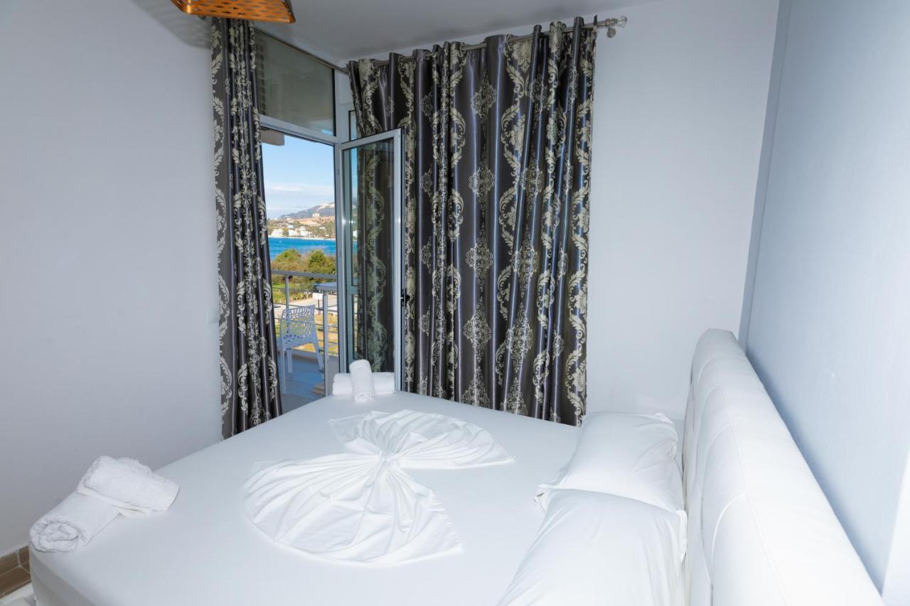 Seaview Apartments Vlorë Buitenkant foto