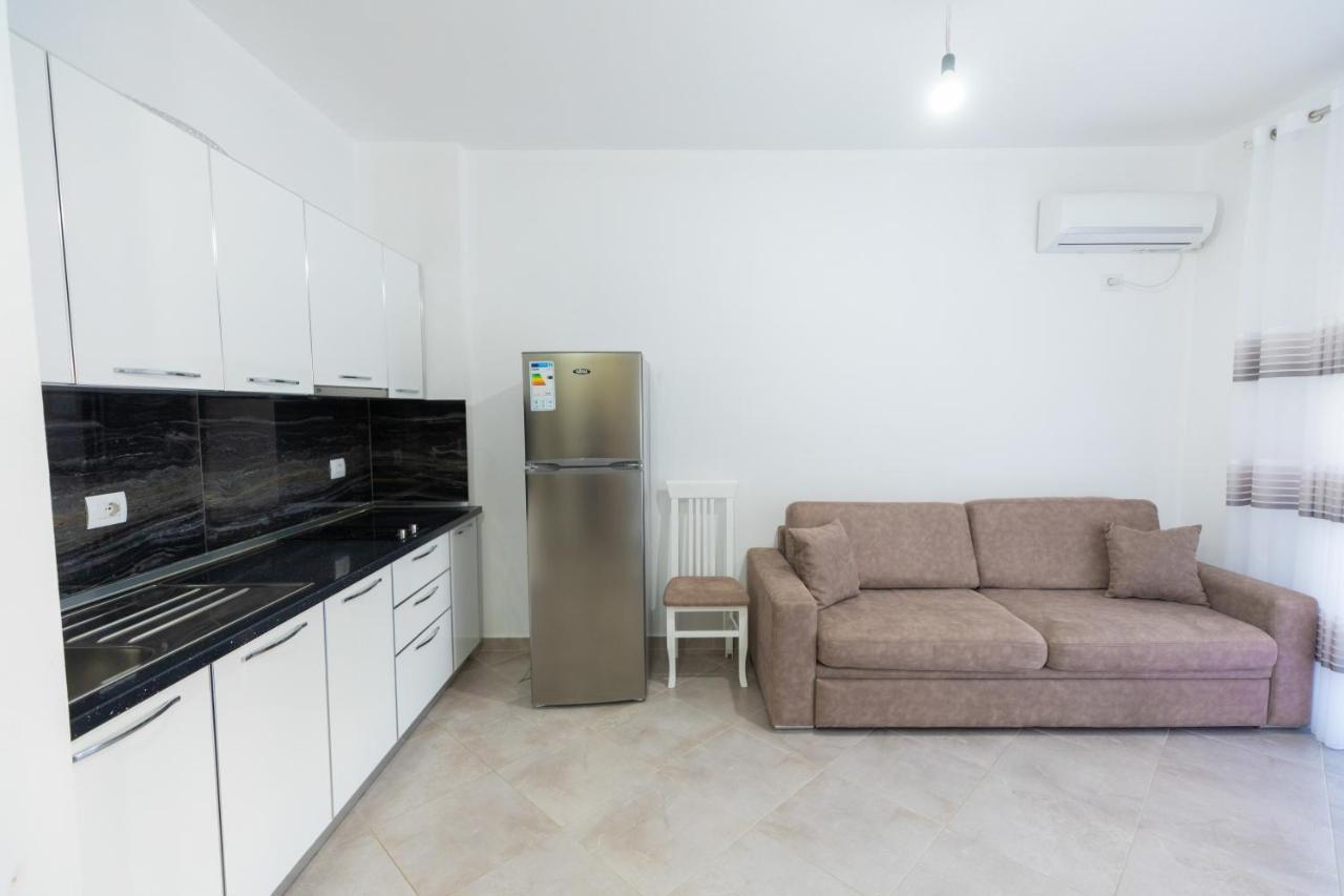 Seaview Apartments Vlorë Buitenkant foto