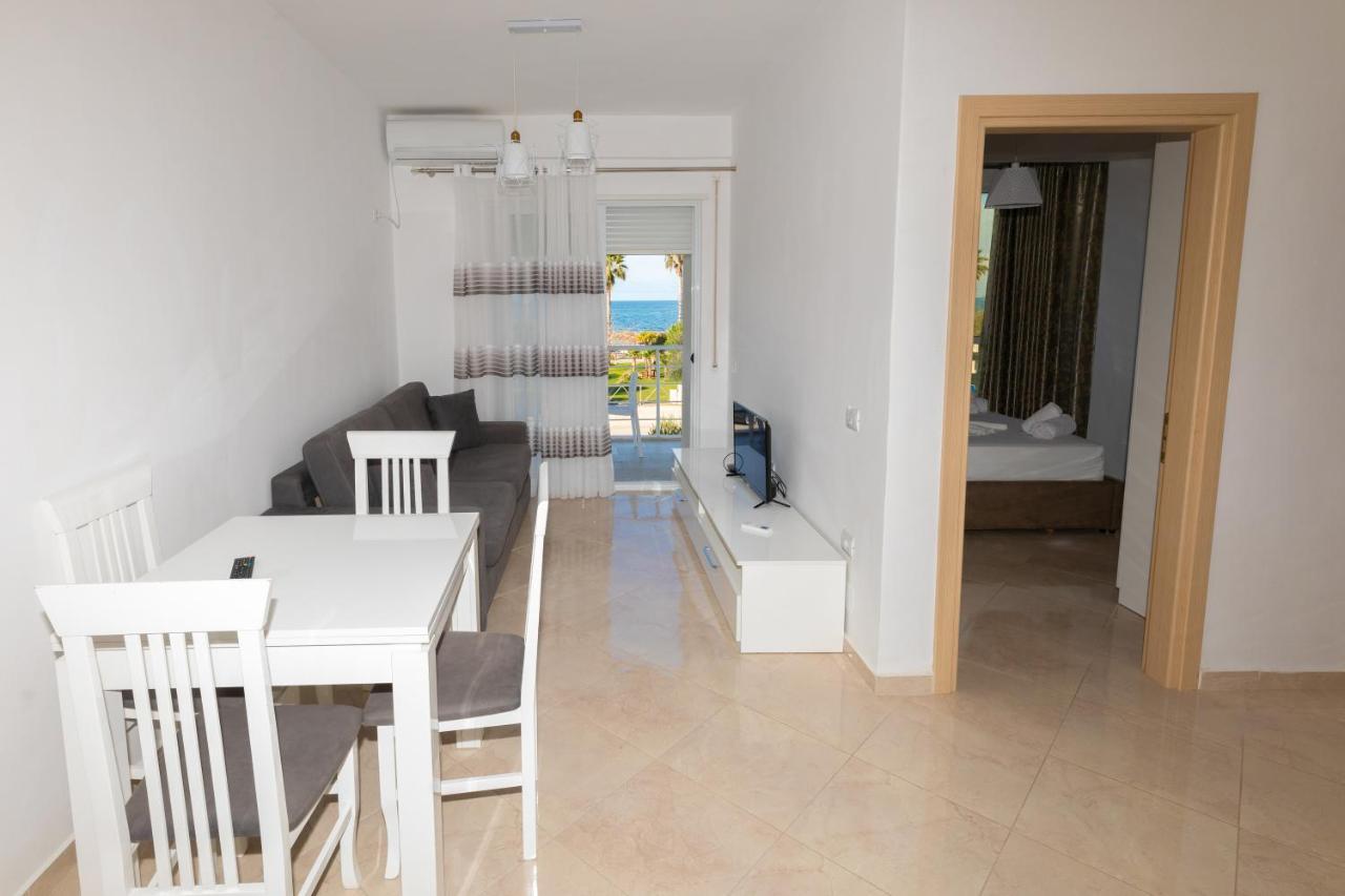 Seaview Apartments Vlorë Buitenkant foto