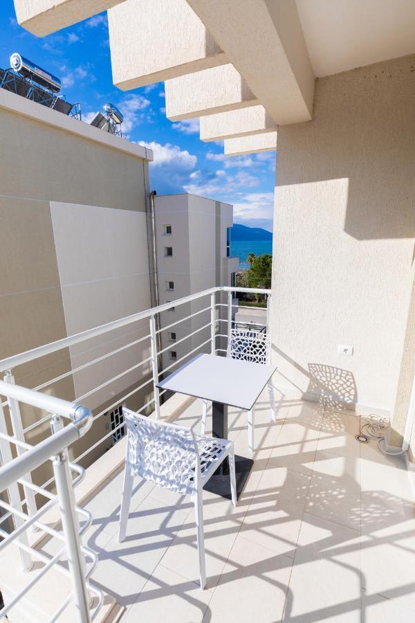 Seaview Apartments Vlorë Buitenkant foto
