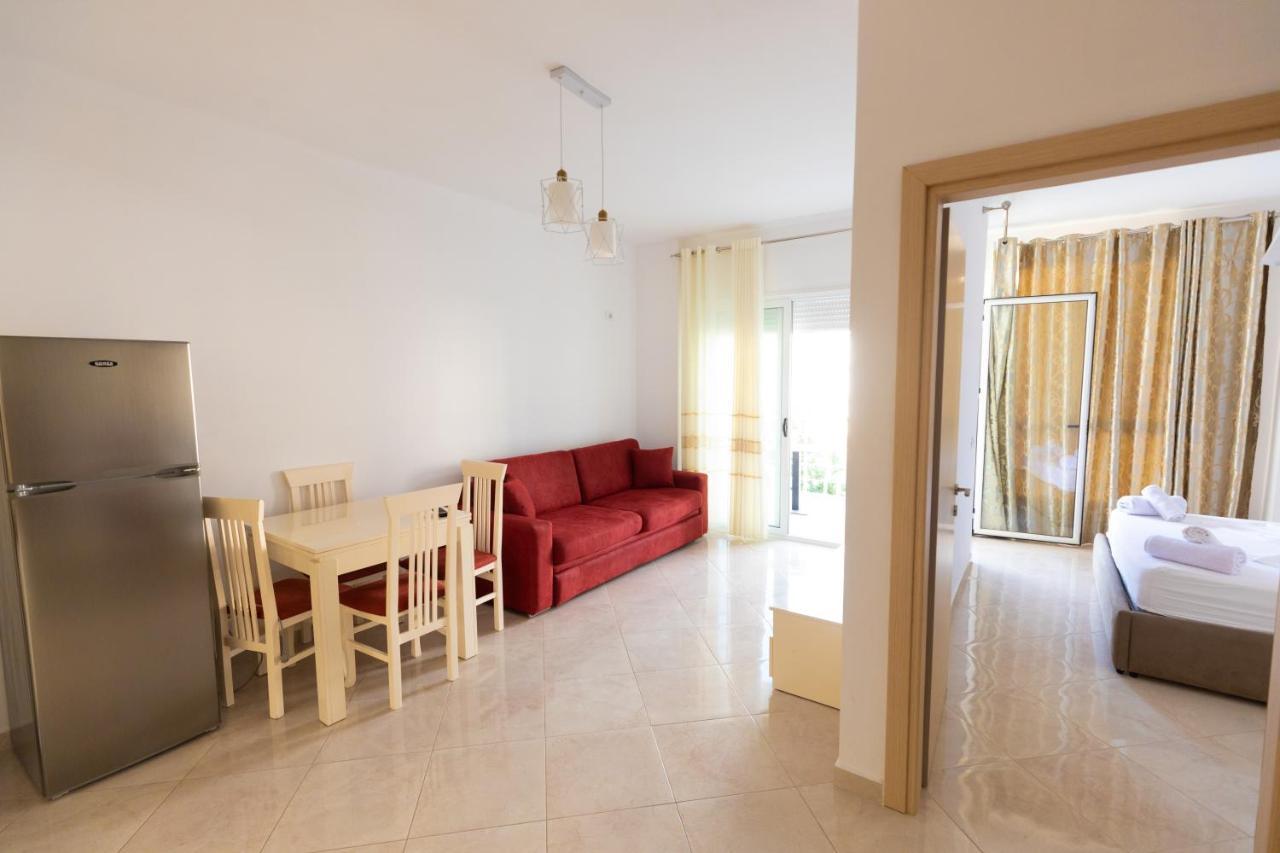 Seaview Apartments Vlorë Buitenkant foto